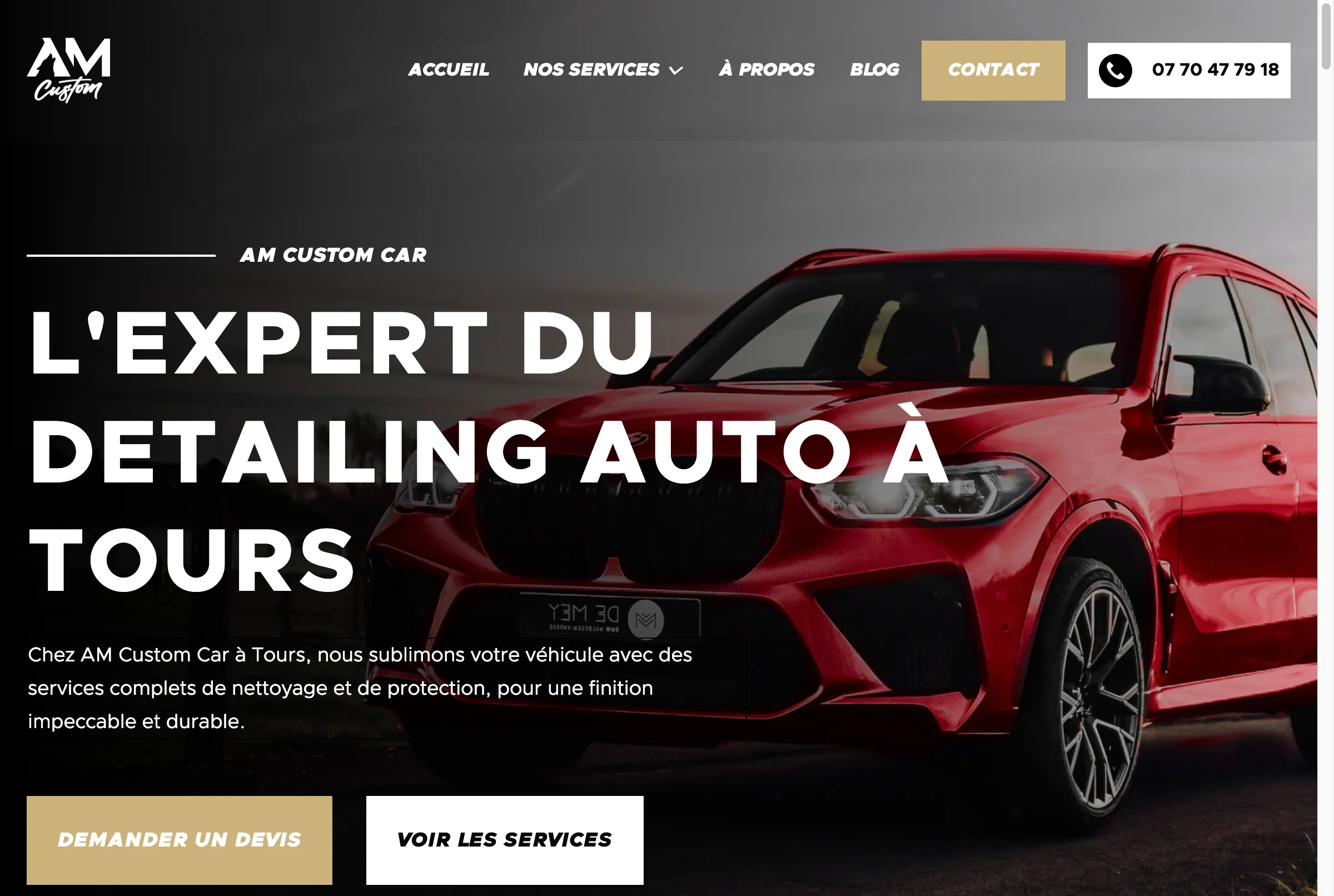 Capture d'écran du site web AM Custom Car à Tours mettant en avant des prestations de detailing et covering premium